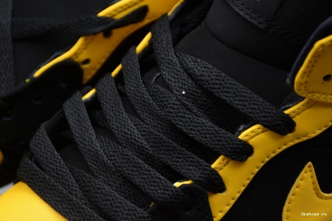 Jordan Retro Mid 1 (2017)  Love New 554724-035 0216